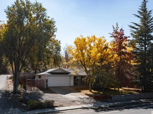 1700 Mayberry Dr, Reno, NV 89509