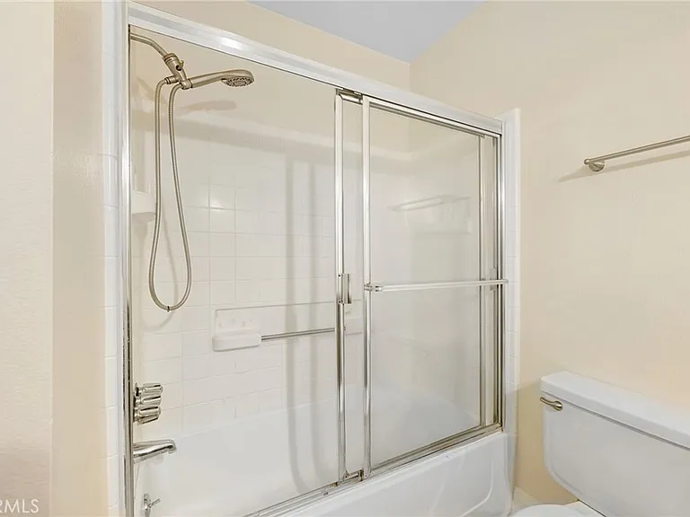 121 Sinclair Ave #206 — Photo 18