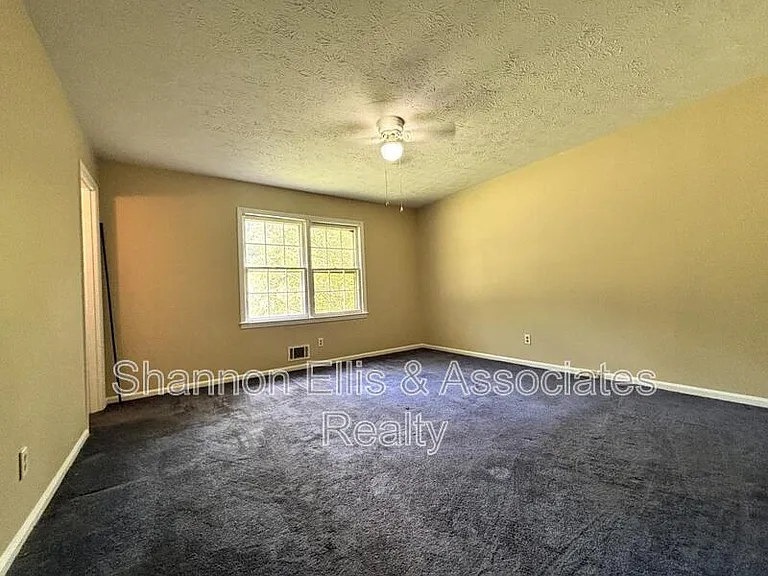 405 Elder Rd — Photo 12