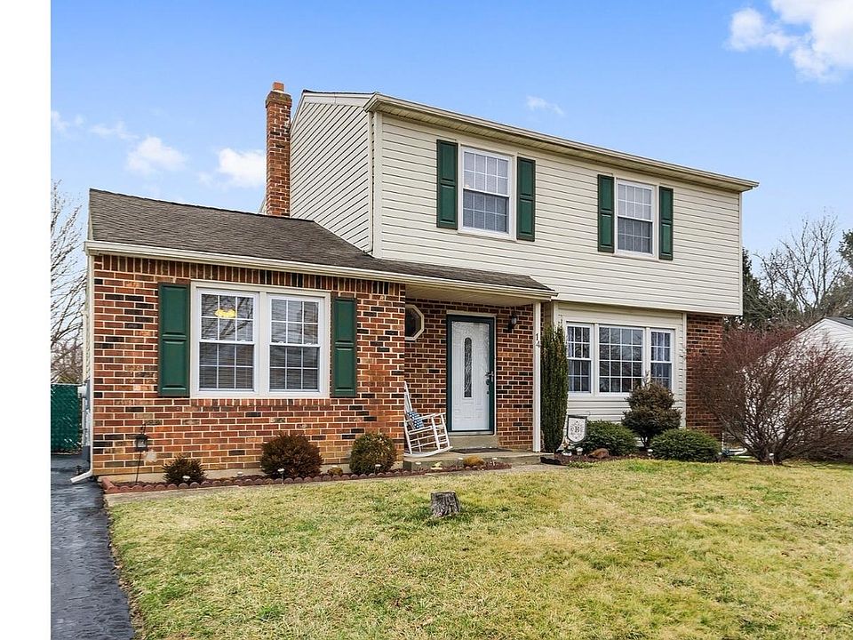 1st image of 14 N Kingscroft Dr