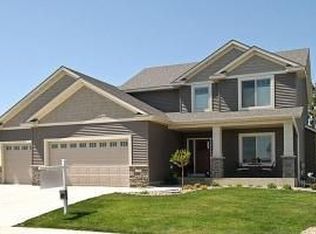 2592 Heartland Dr NW, Rochester, MN 55901