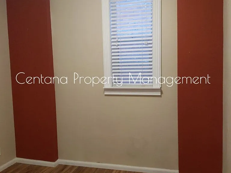 1018 -1020 Maryland — Photo 13