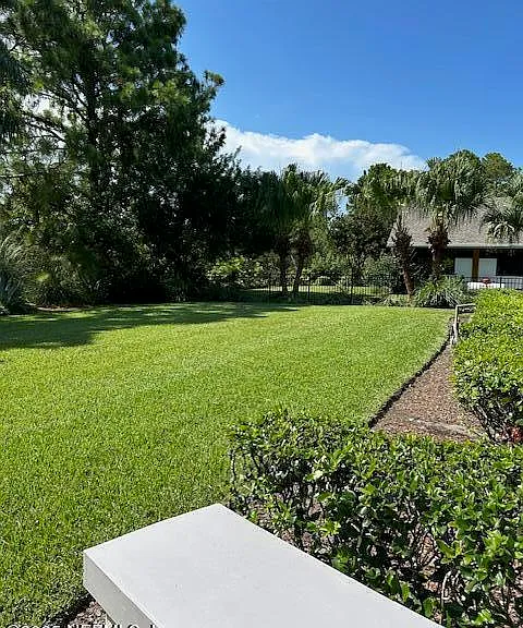 233 Marshside Dr — Photo 3
