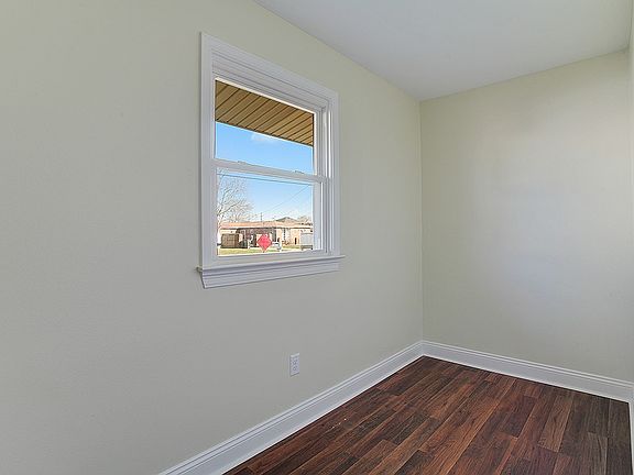 5th image of 5938 Debore Dr