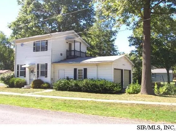 701 N Clinton St, Breese, IL 62230