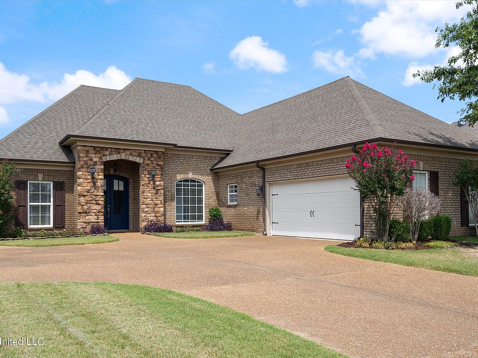 1st image of 2914 Summer Oaks Pl