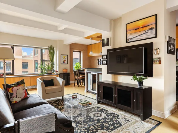 2166 Broadway image 1 of 9