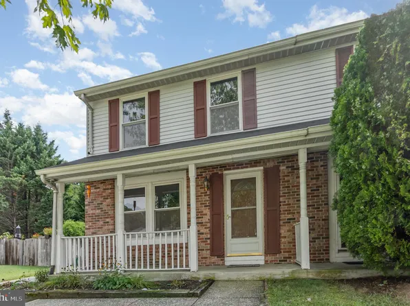 7983 Covington Ave, Glen Burnie, MD 21061