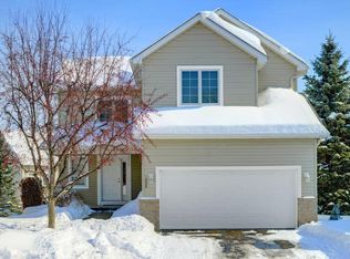 1888 Ridgecrest Cir, Eagan, MN 55122
