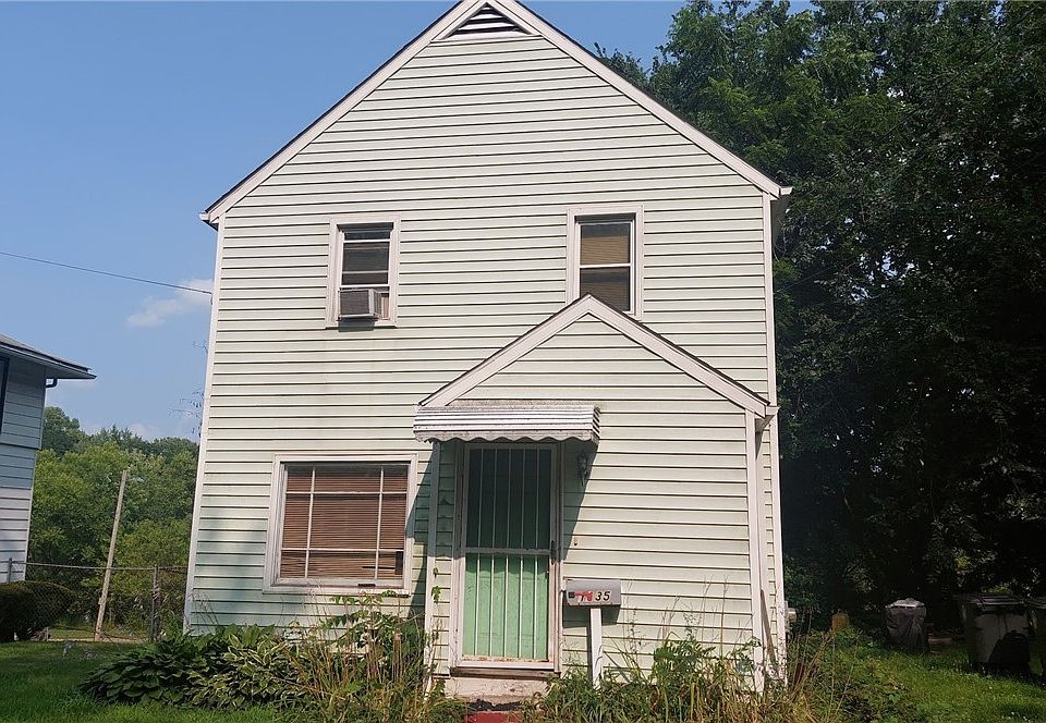 1st image of 1135 La Croix Ave