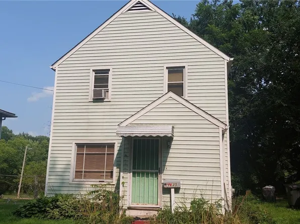 1135 La Croix Ave, Akron, OH 44307