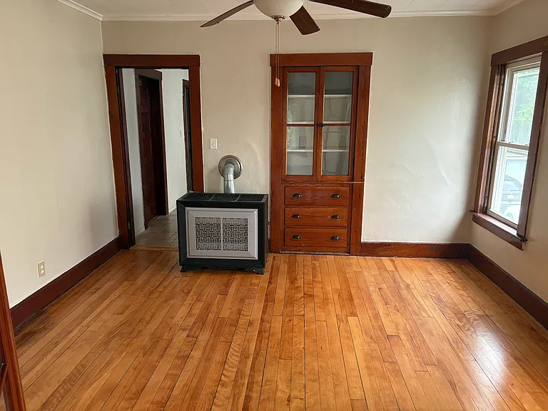 51 Elm St #2 — Photo 2