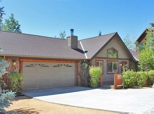 446 Fallen Leaf Dr, Big Bear Lake, CA 92315