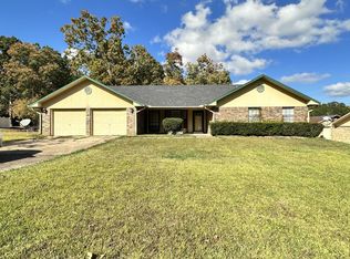1212 Port Arthur Ter, Leesville, LA 71446