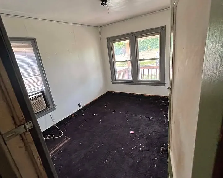 4510 Fairview St — Photo 15