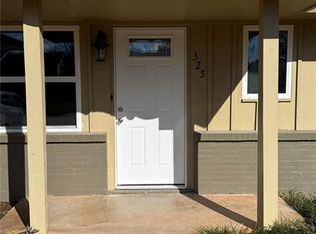 325 Elmwood Dr, Edmond, OK 73013