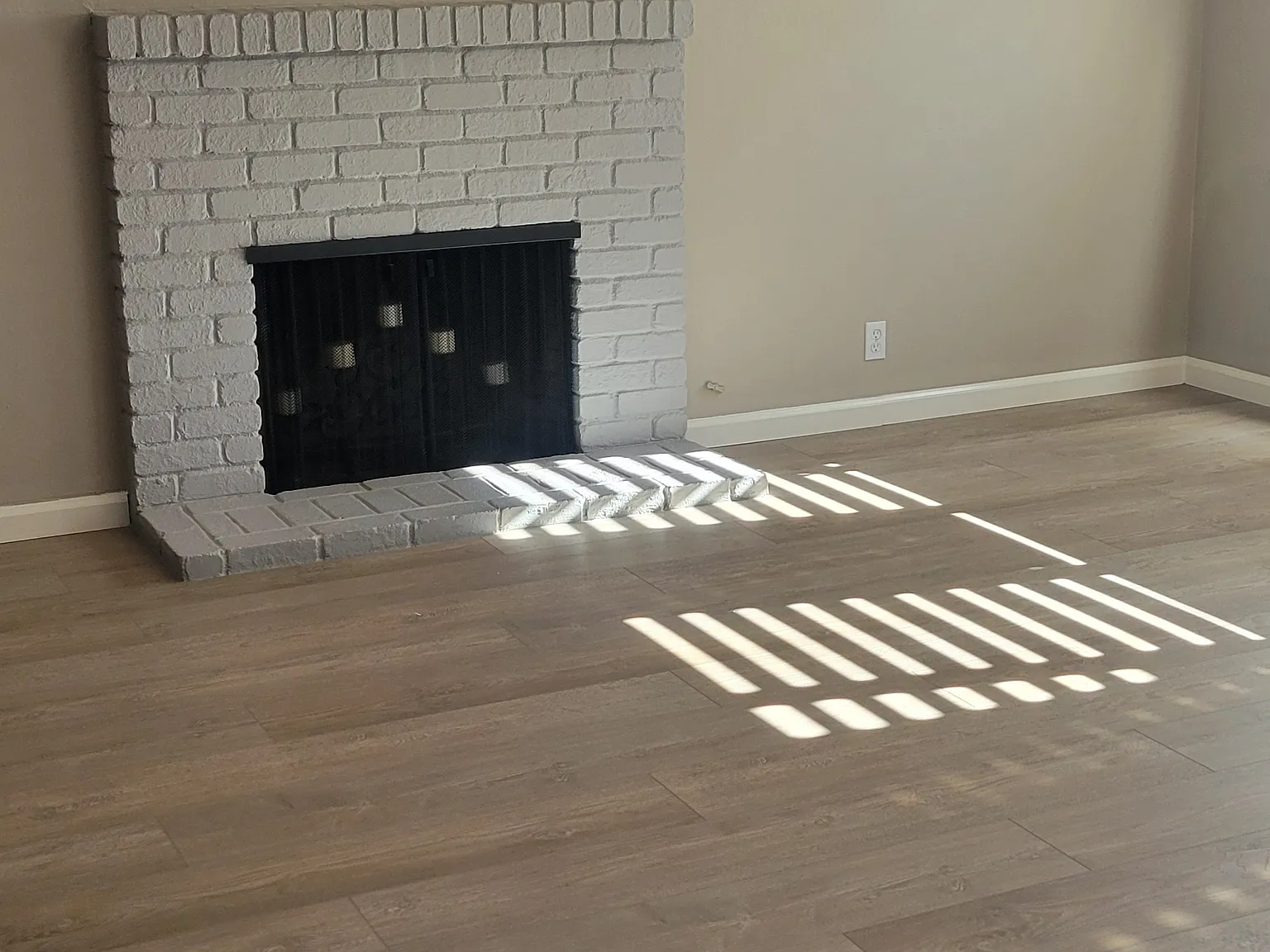 3 bed, 1980 sqft, $2,800 — Photo 3
