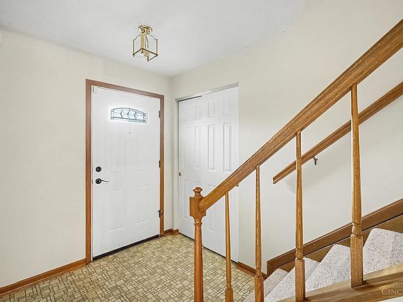 3rd image of 8253 Lake Ridge Dr