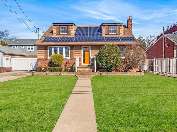 551 Oakley Avenue, Elmont, NY 11003