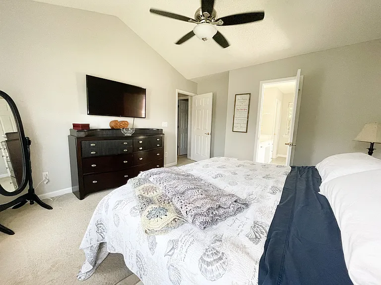 104 Cedar Field Ln — Photo 22