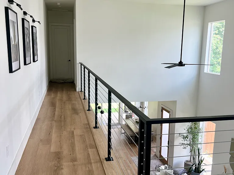 2407 Crossman Ave — Photo 10