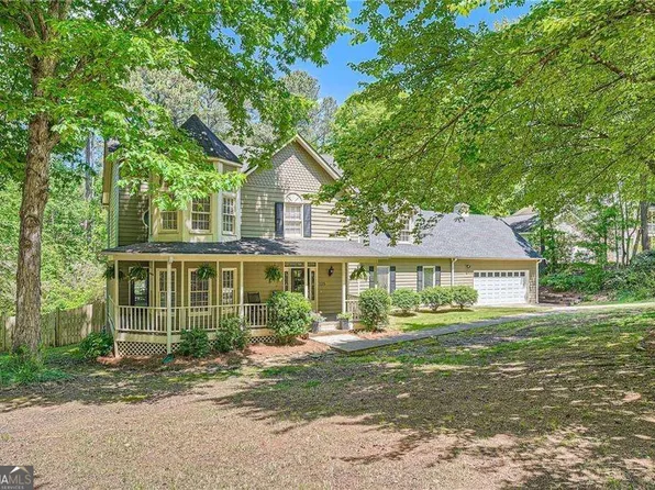 125 Picketts Lake Dr, Acworth, GA 30101