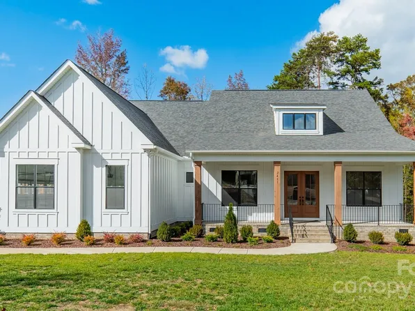 2411 Callaghan Ct, Landis, NC 28088