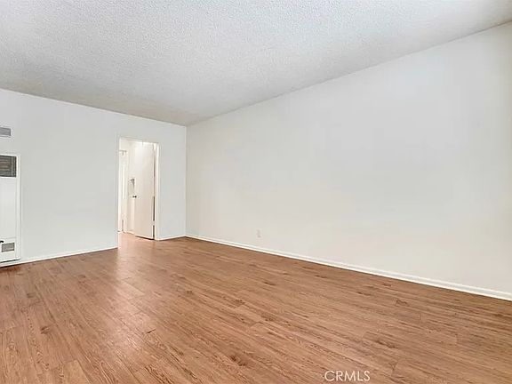 5th image of 12400 Mitchell Ave #6