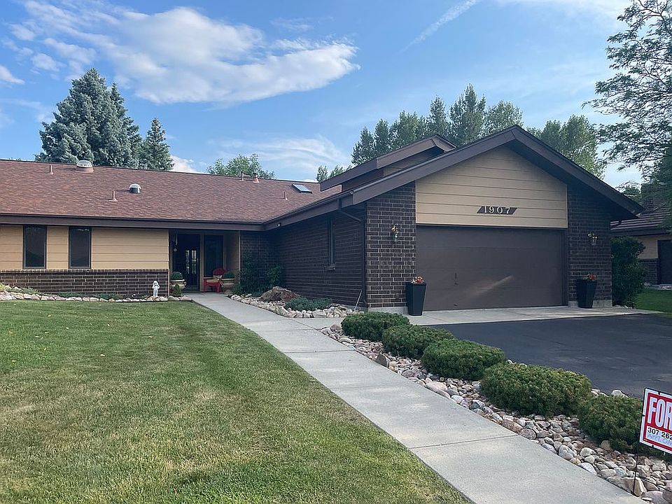 1907 Rustic Dr