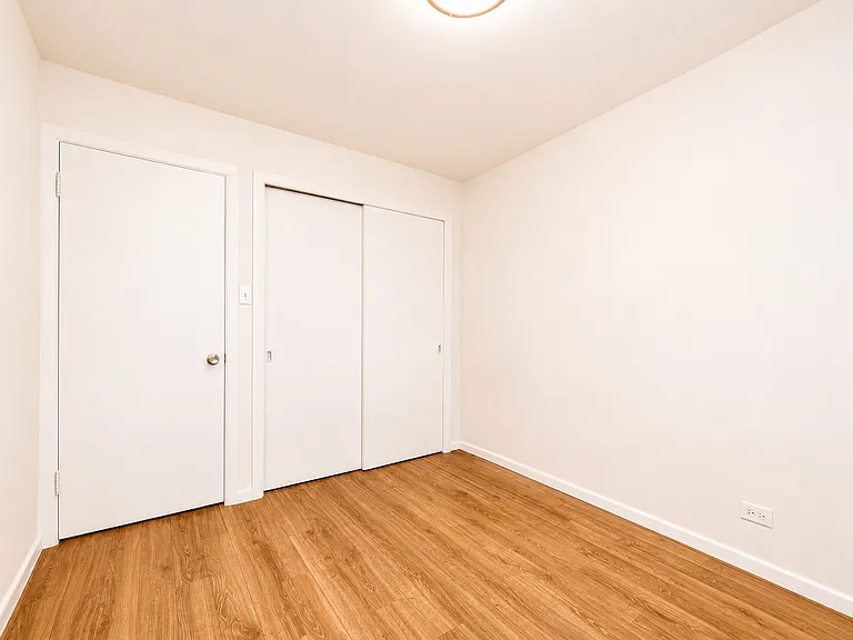 408 S Albert St — Photo 27