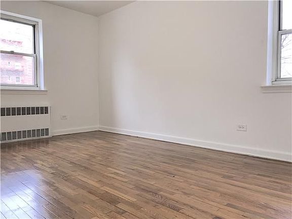4th image of 13515 83rd Ave APT 2P