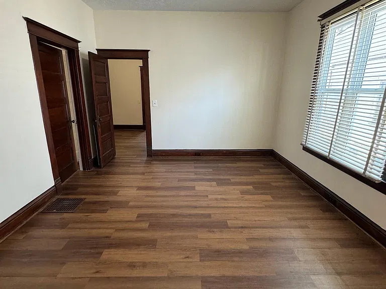 2706 Hale Ave — Photo 11