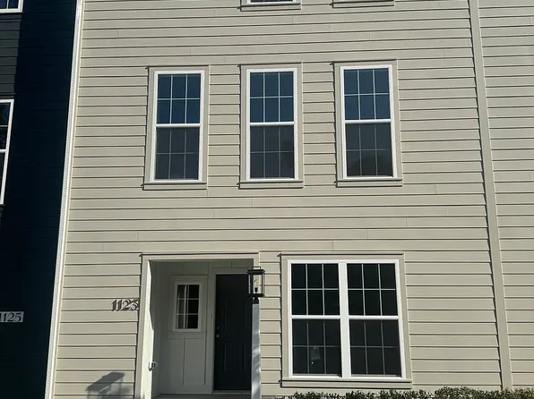 1123 James St, Mechanicsburg, PA 17055