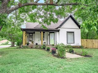 901 N Morris St, Gainesville, TX 76240