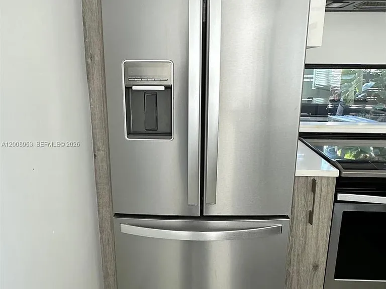 722 NE 15th Ave #2 — Photo 32