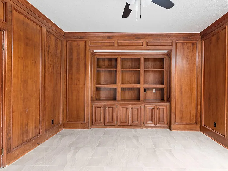 17402 Wilton Park Ct — Photo 16