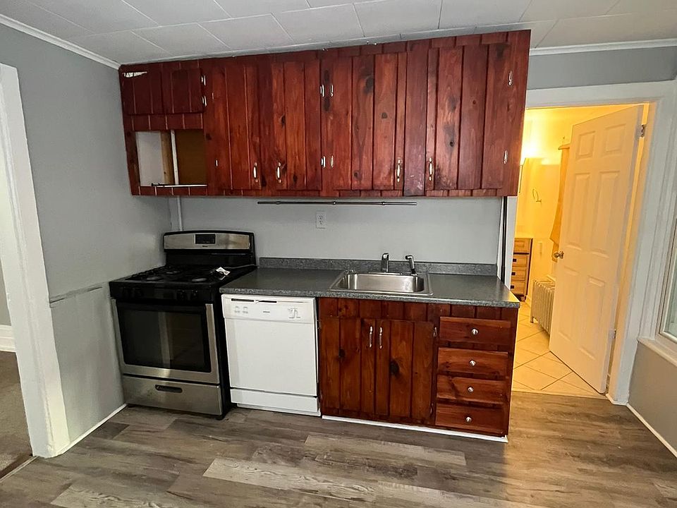 1st image of 42 Grant Ave #1