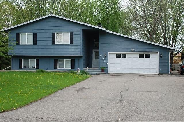 Front with 2 car garage + 1 car tandem