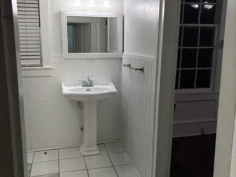 105 Church St — Photo 16