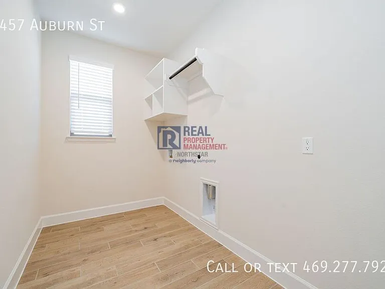 2457 Auburn St — Photo 29