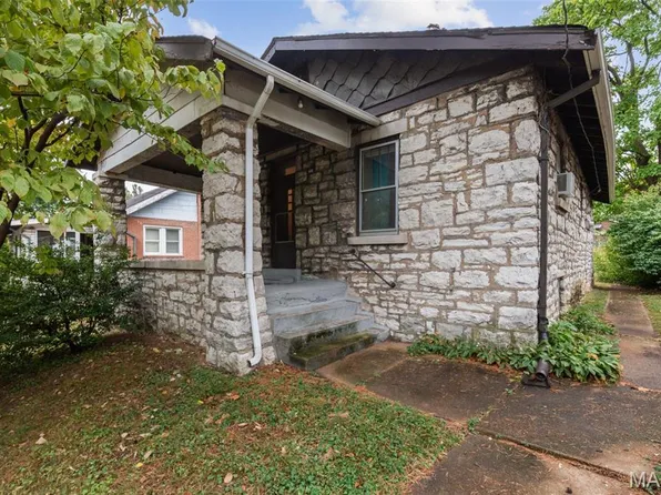 7264 Richmond Pl, Saint Louis, MO 63143