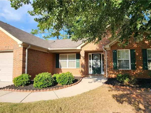116 Red Bud Rd, Jefferson, GA 30549