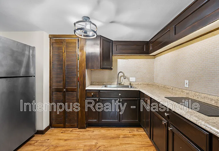 7020 Bonnamere Dr — Photo 20