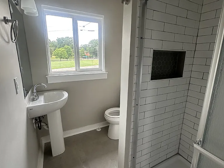 17 Spencer St #A — Photo 6