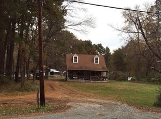 10394 Ashcake Rd, Ashland, VA 23005