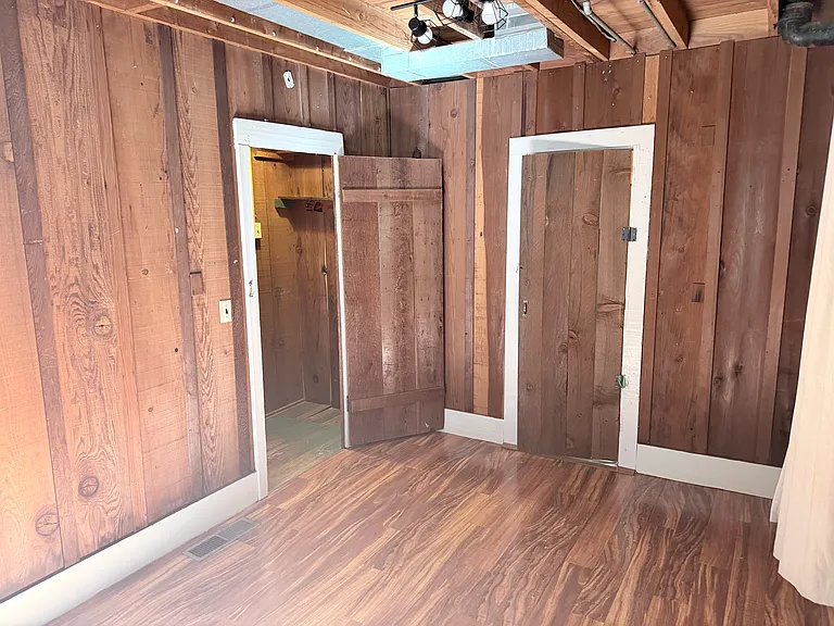 133 Western Ave — Photo 8