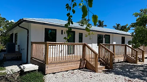 1171 Seagrape Ln #1 Photo 1