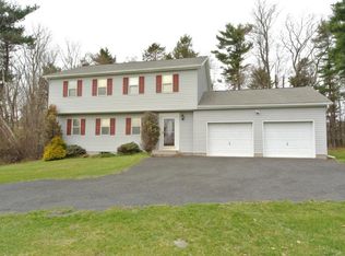 721 Jonas Rd, Effort, PA 18330