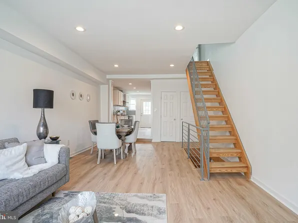 500 Mountain St, Philadelphia, PA 19148