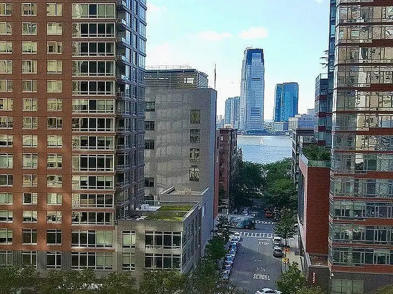 20 West St #11E — Photo 12